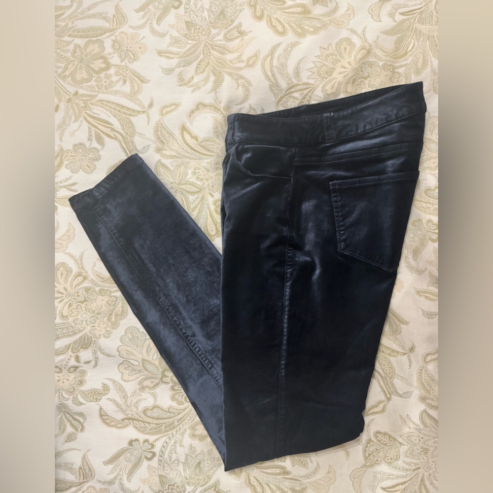 PAIGE Velvet Skinny Jeans – Black Midnight – Luxe & Sleek